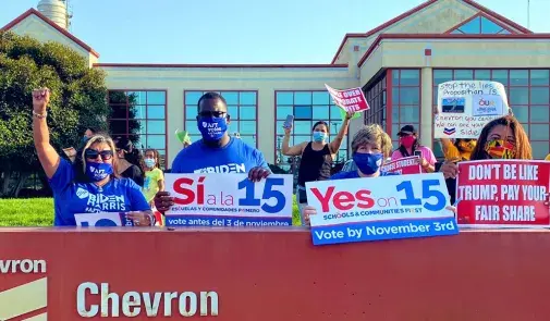 AFT officers on the AFT votes 2020 bus tour