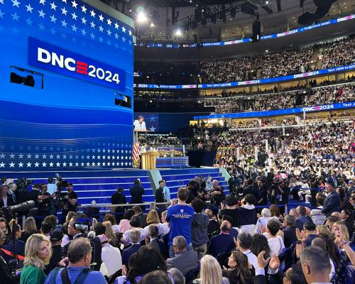 Photo of AFT President Randi Weingarten speaking at the DNC