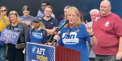 Jan Hochadel speaks at an AFT Votes rally